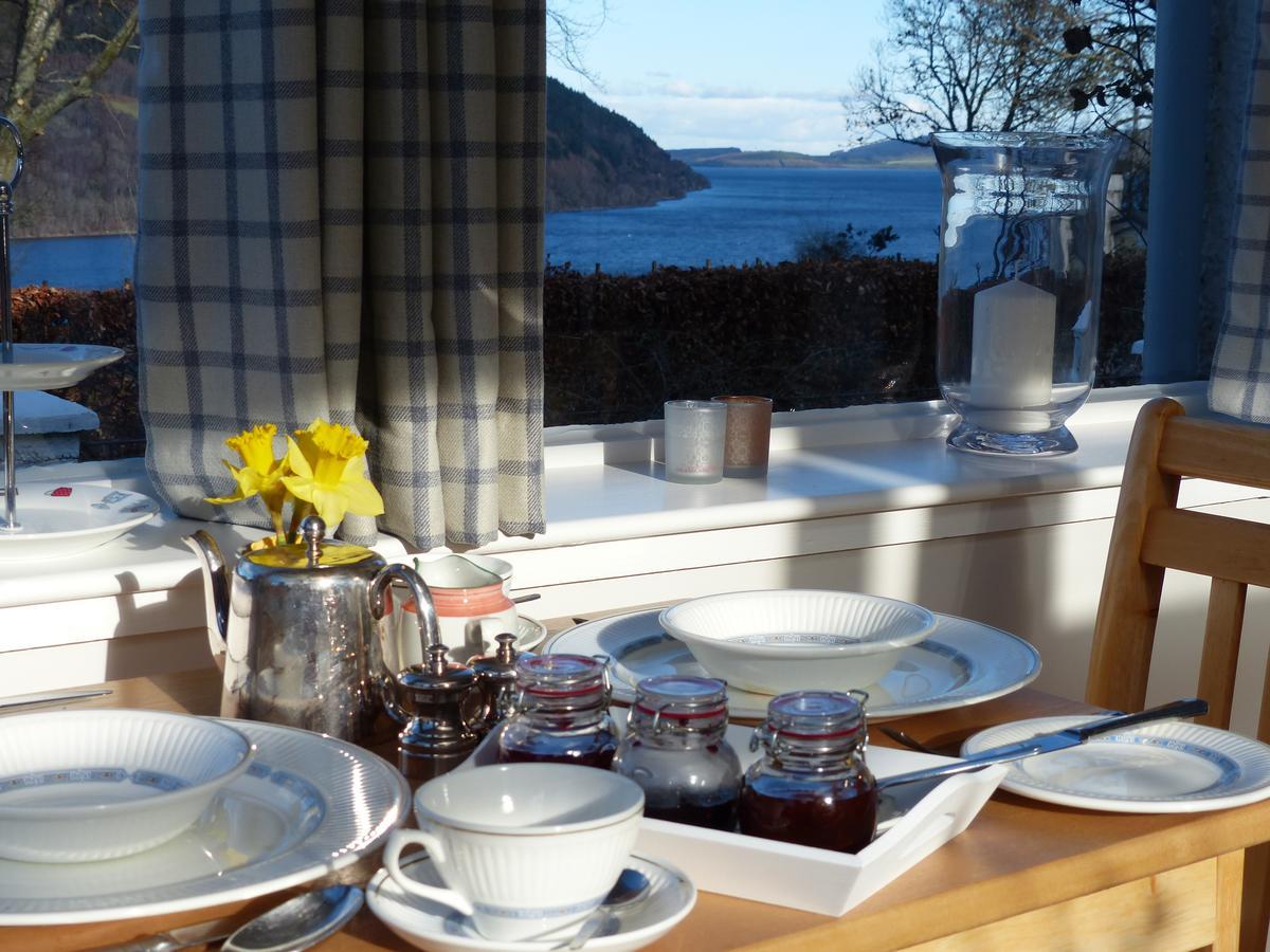 Urquhart Bay B&B ดรัมนาดรอคิท ภายนอก รูปภาพ